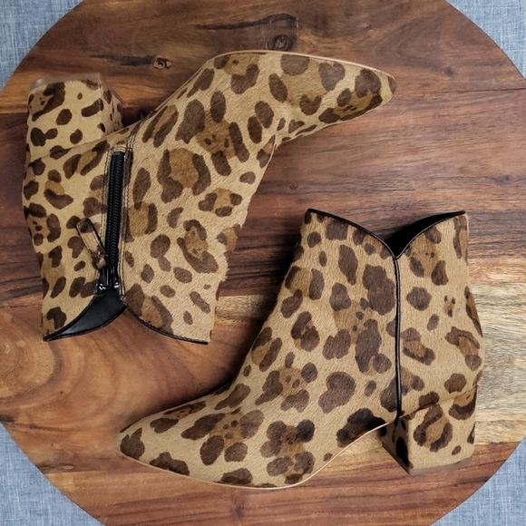 COLE HAAN ELYSE Leopard Print Calf Hair Ankle Bootie Women's 7 - Picture 5 of 11